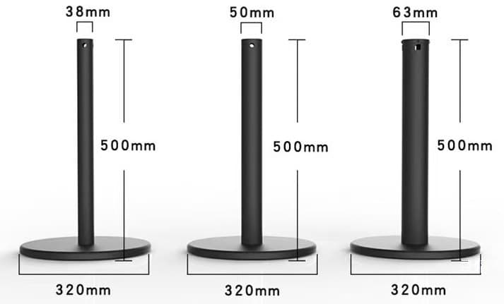Three short 50 cm barrier posts with retractable belts
